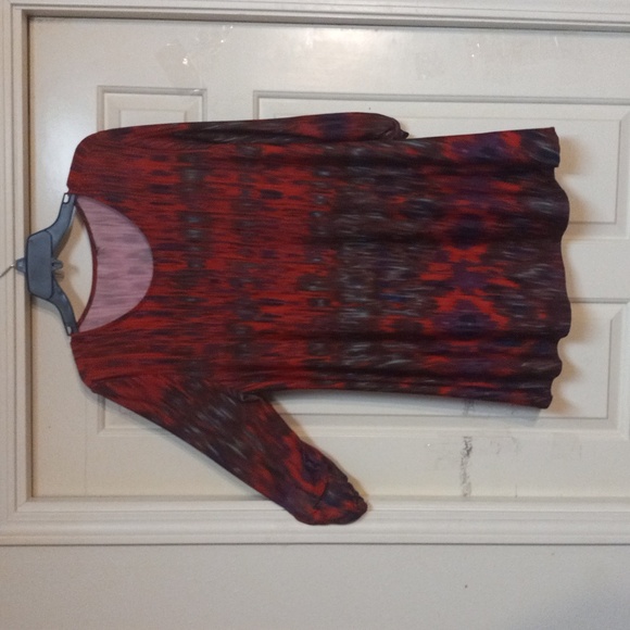 Red Tent Shape Blouse - Picture 2 of 2